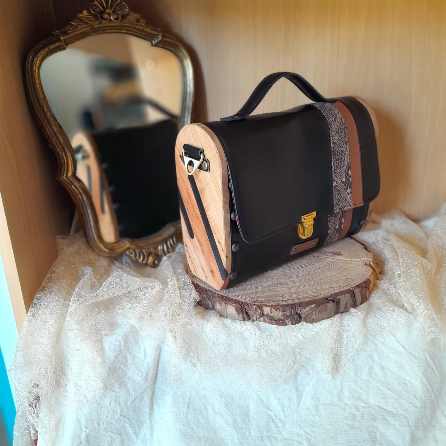 Petit sac cartable bois et alter-cuir de raisin noir 103