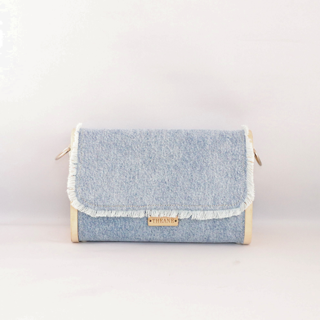 Sac clutch en bois massif et jean recyclé – vue de face
