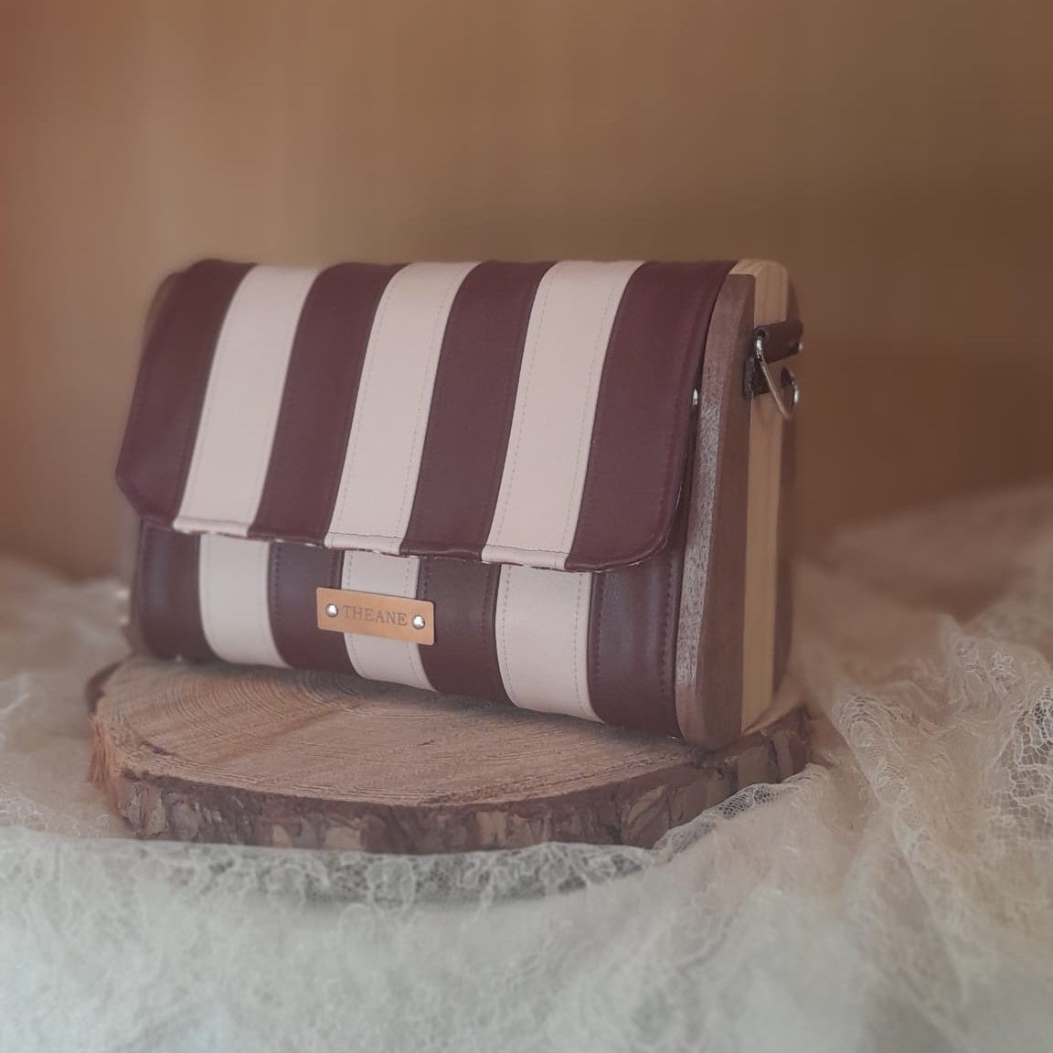 Mini sac bois et alter-cuir de raisin bordeaux et sable 150