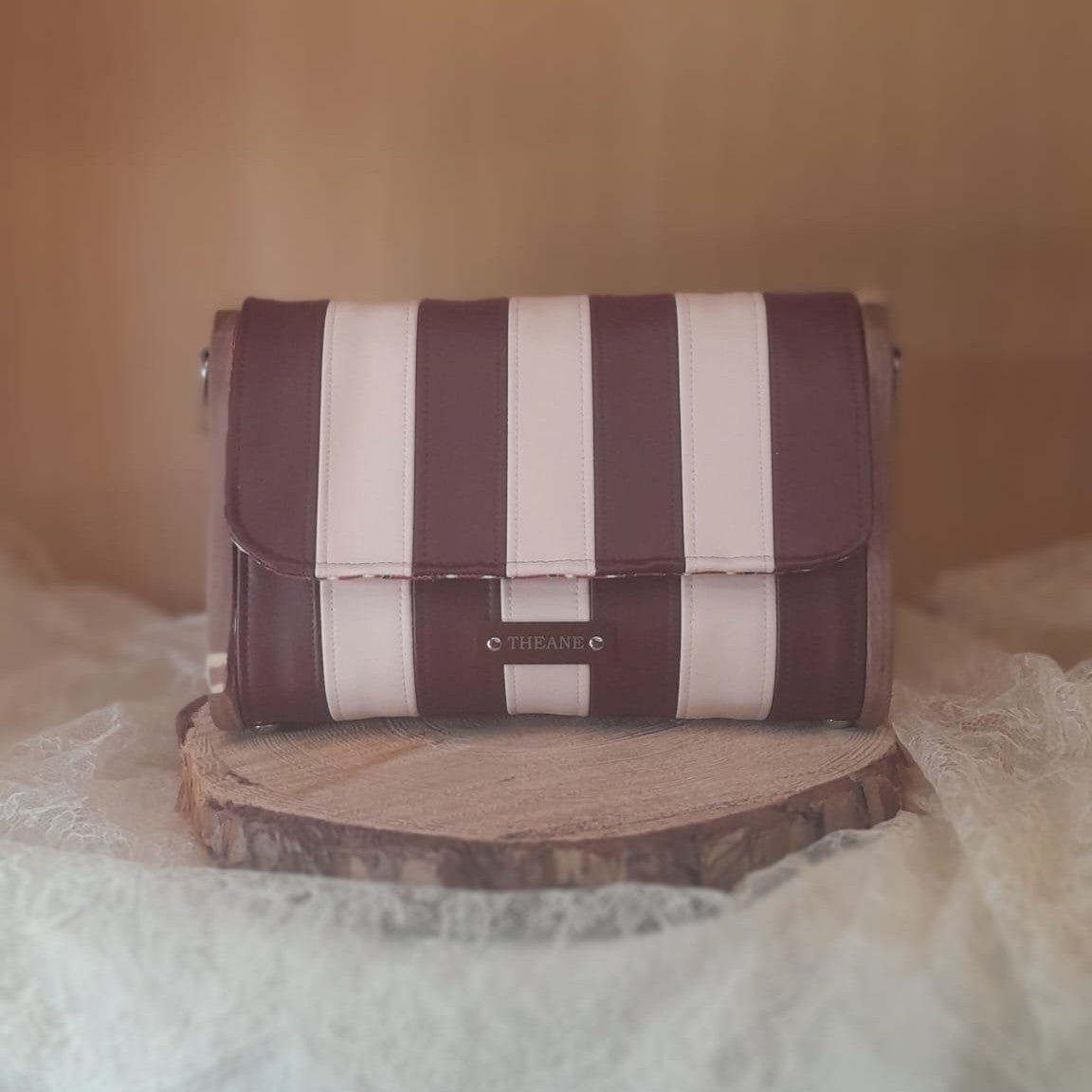 Mini sac bois et alter-cuir de raisin bordeaux et sable 150