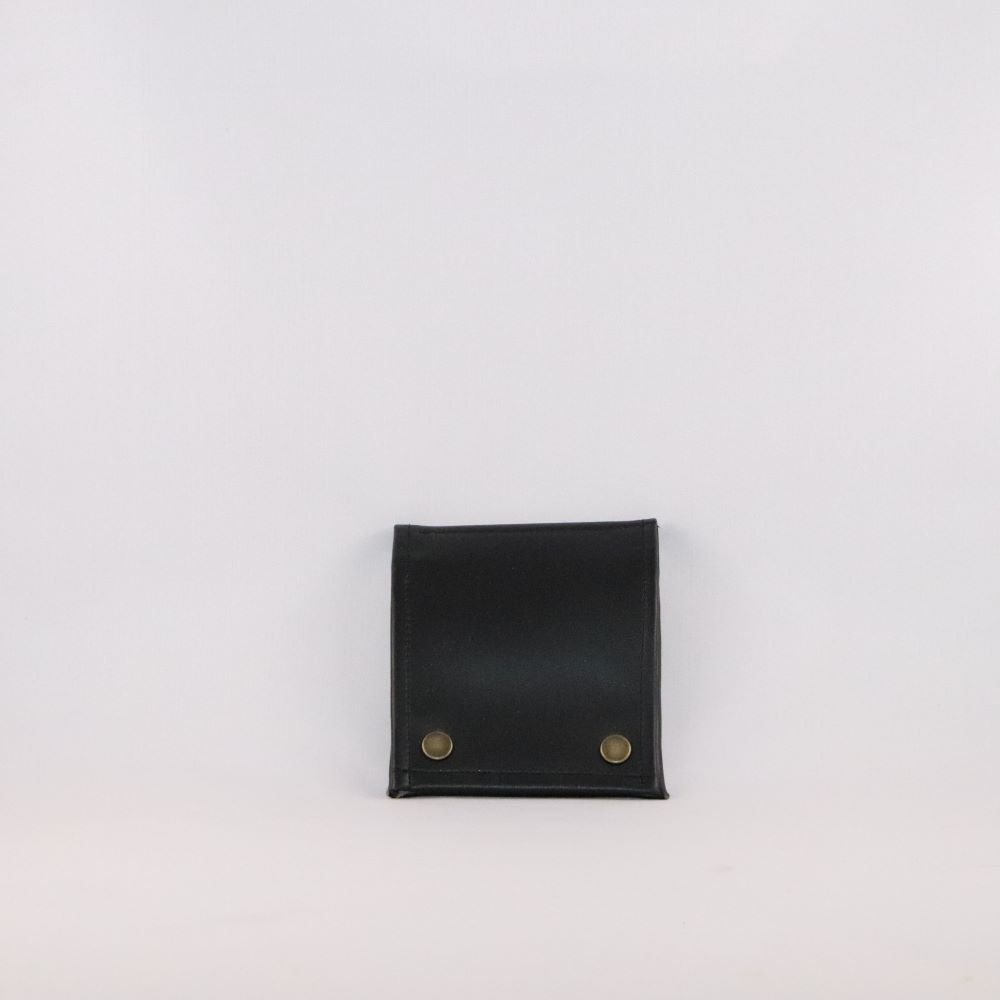 porte-cartes noir alter-cuir de raisin fermé vue dessus