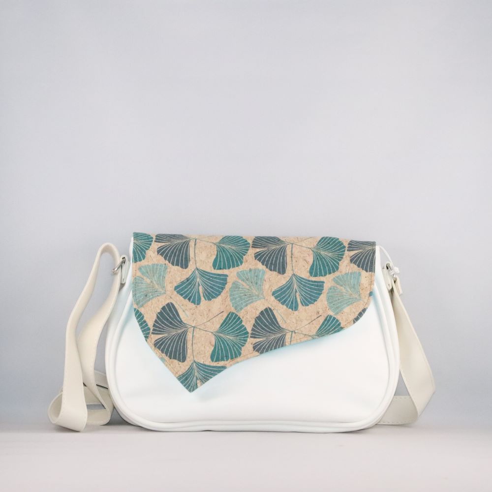 rabat liège imprimé feuilles de ginkgo sur base de sac en cuir végan blanc