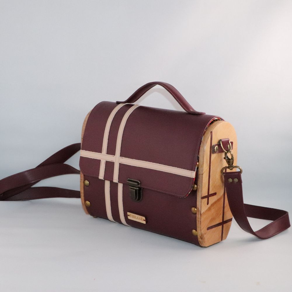 Petit sac cartable bois et alter-cuir de raisin bordeaux 72
