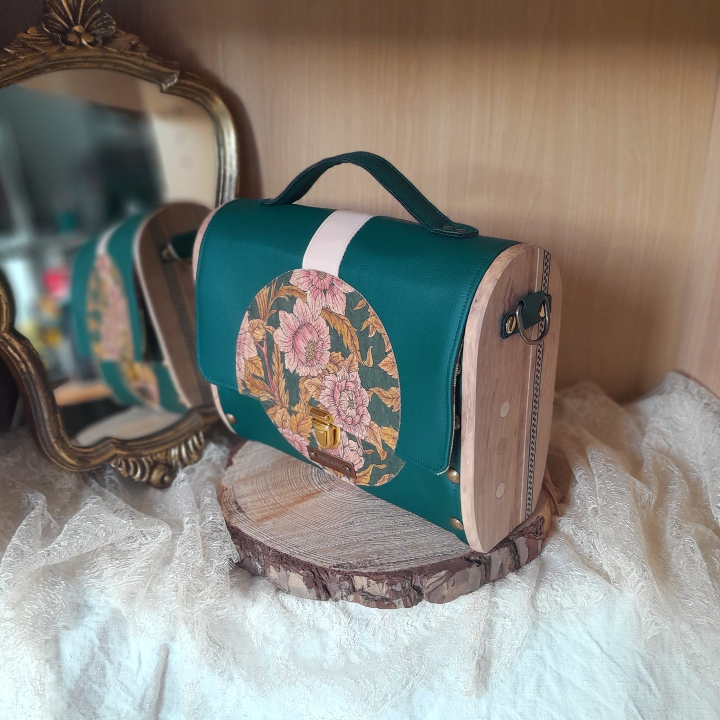 Petit sac cartable bois et alter-cuir de raisin vert 87