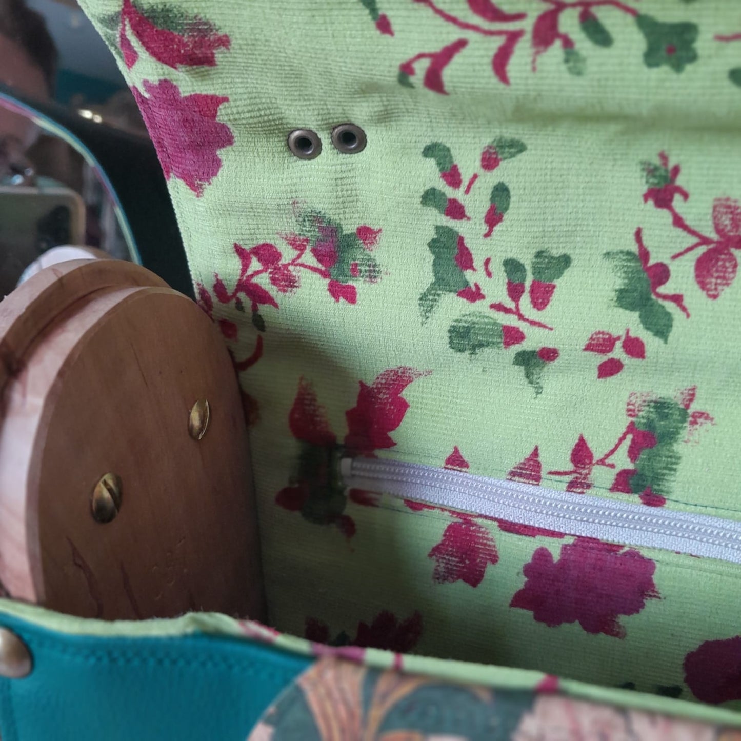 Petit sac cartable bois et alter-cuir de raisin vert 87