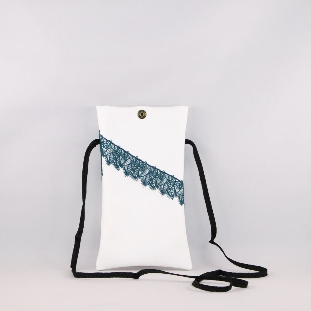 étui téléphone alter cuir raisin blanc de dos