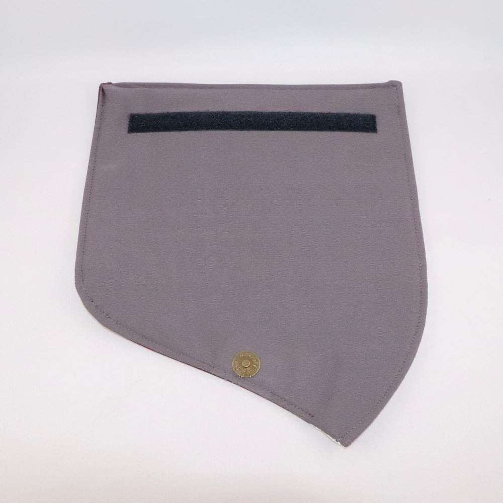 rabat en alter cuir de raisin bordeaux dessous