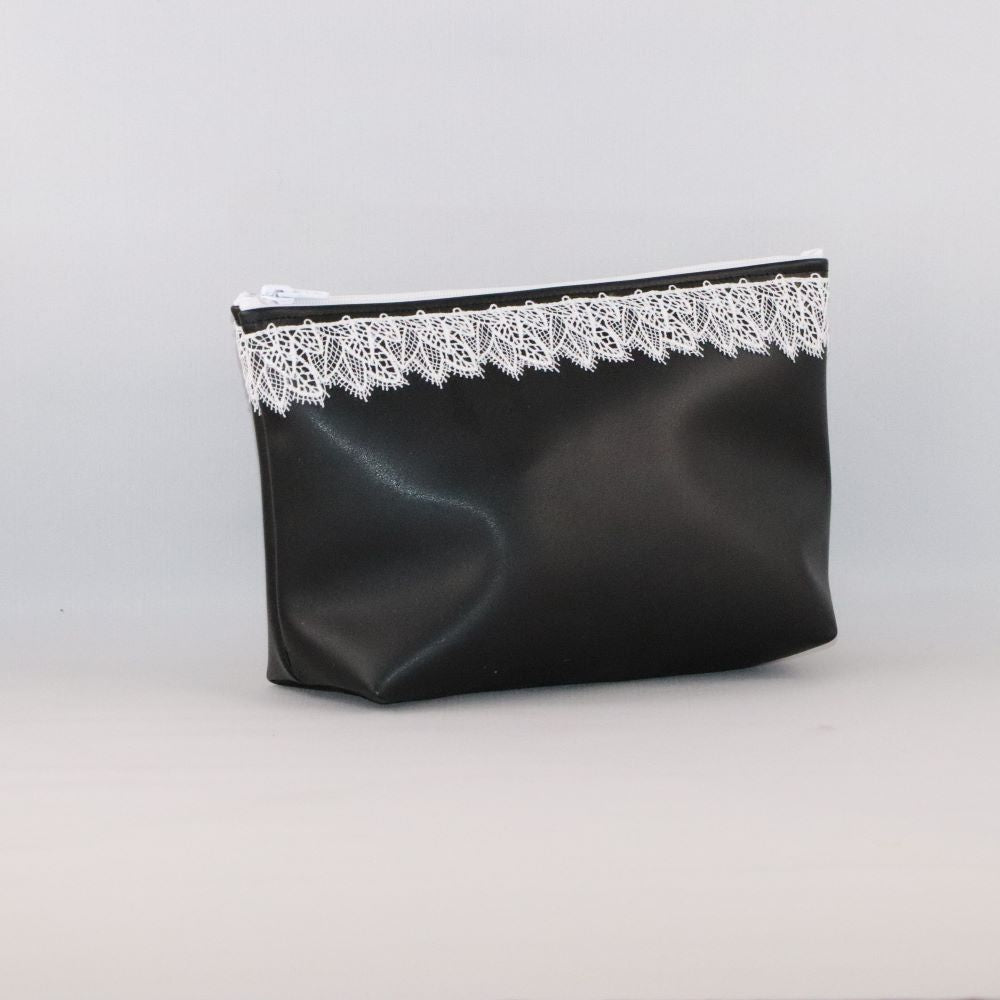 trousse triangle noire en alter-cuir de raisin de face