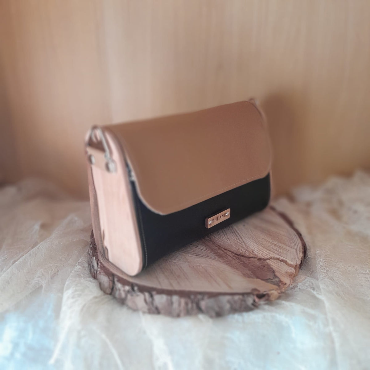 Mini sac bois alisier et marc de raisin came et noir 223