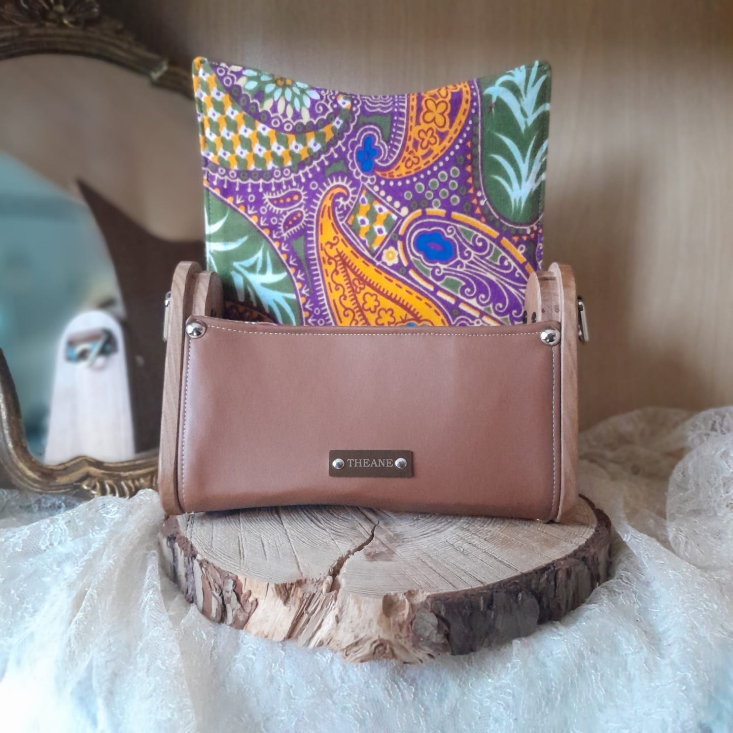 mini sac bandoulière caramel bois orme et matière végétale marc de raisin ouvert
