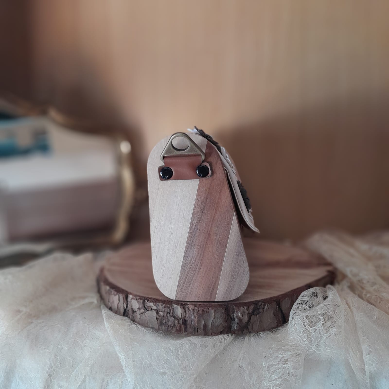 Mini sac raisin sable fleur côtés en bois
