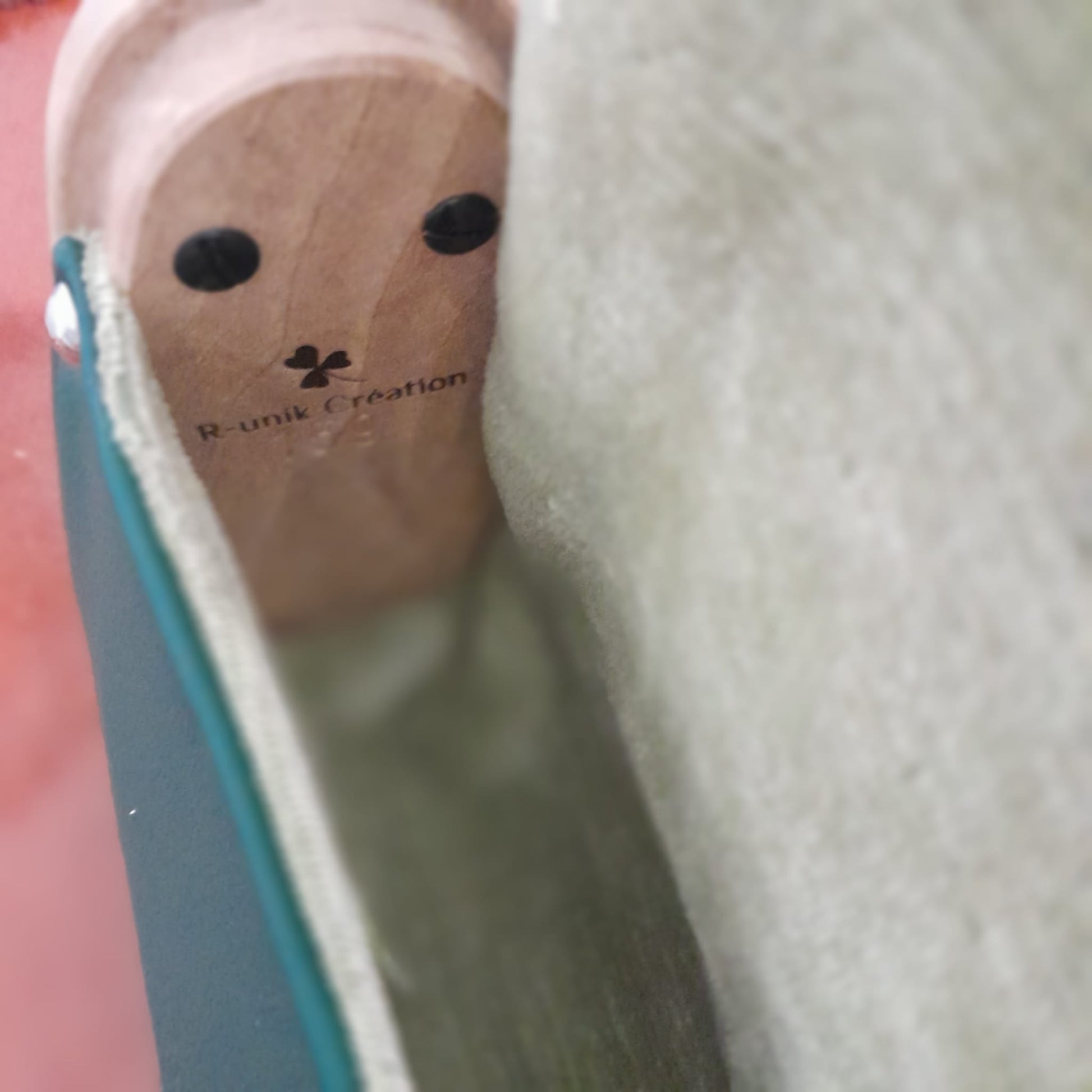 Mini sac vert émeraude broderie florale ivoire côtés bois loupe frêne