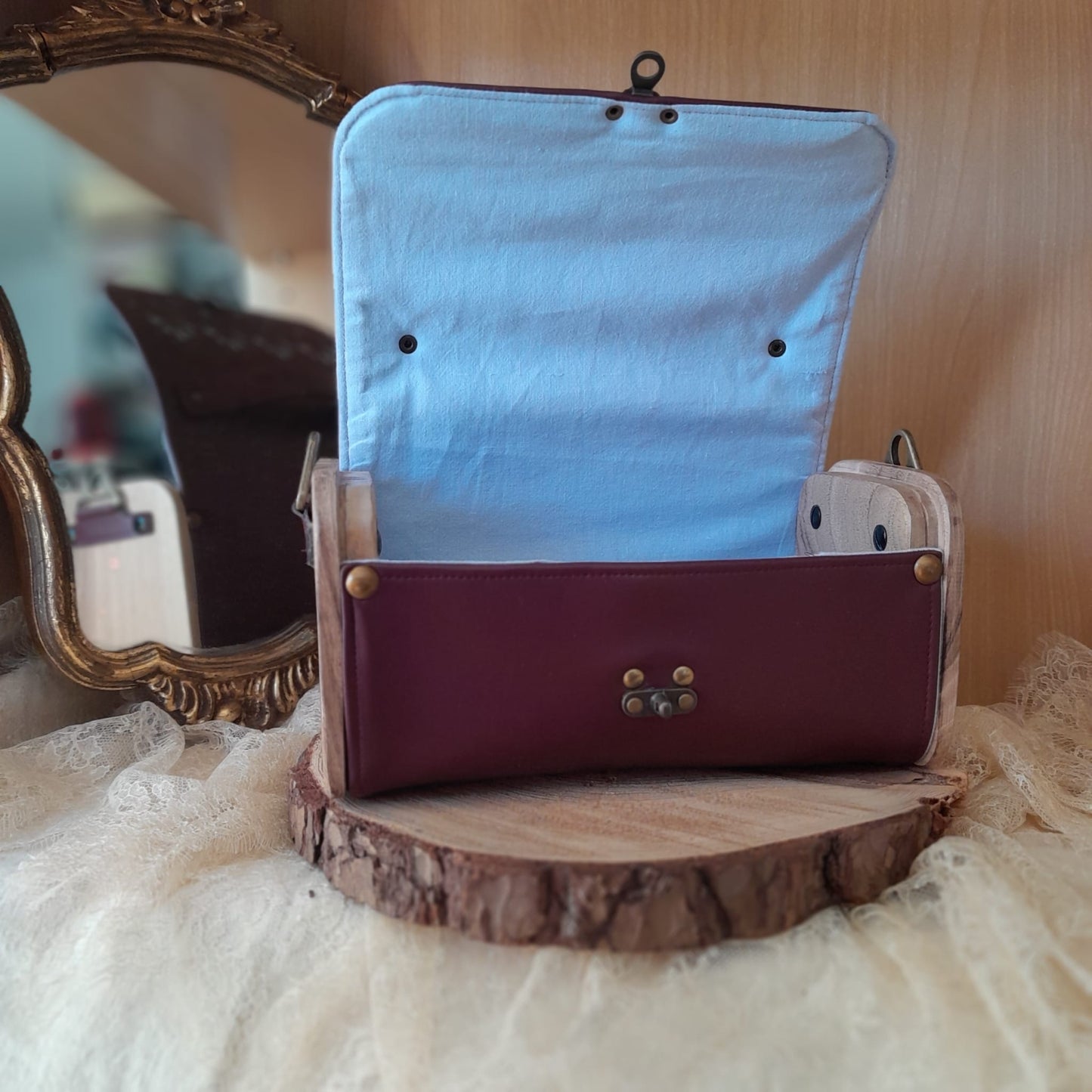 Kube 11 bordeaux dentelle Sac à main bois et raisin n°209