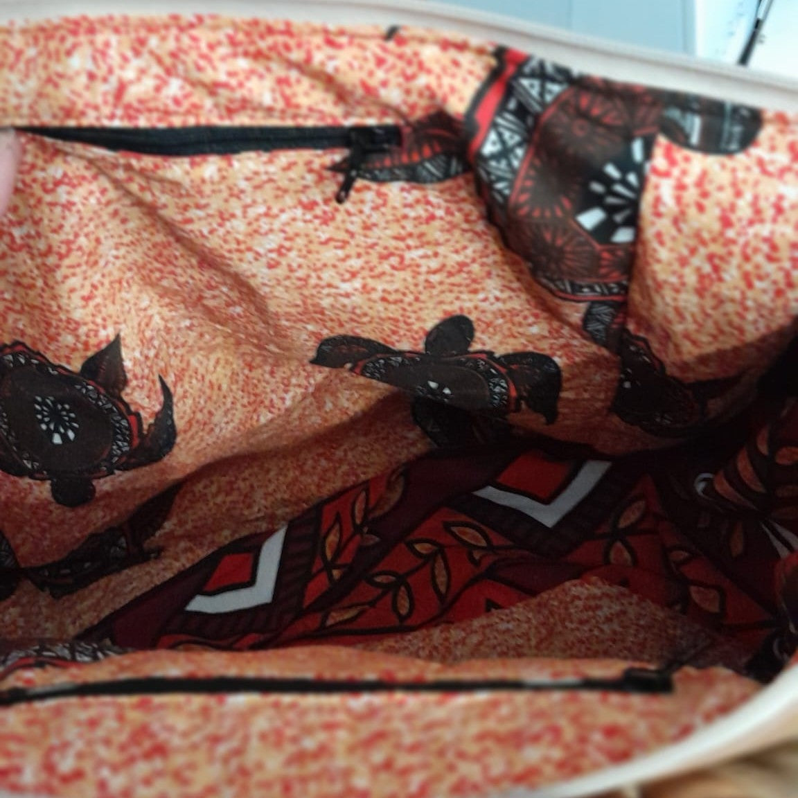 Sac cabas artisanal poignées bois poirier marc de raisin bordeaux et camel intérieur