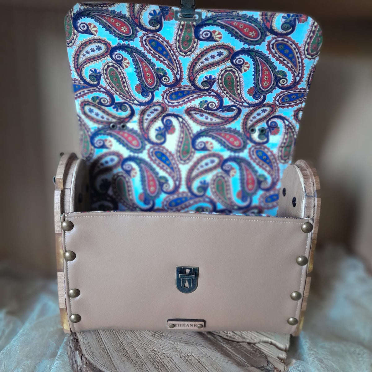 Petit sac cartable bois résine epoxy et raisin camel 120