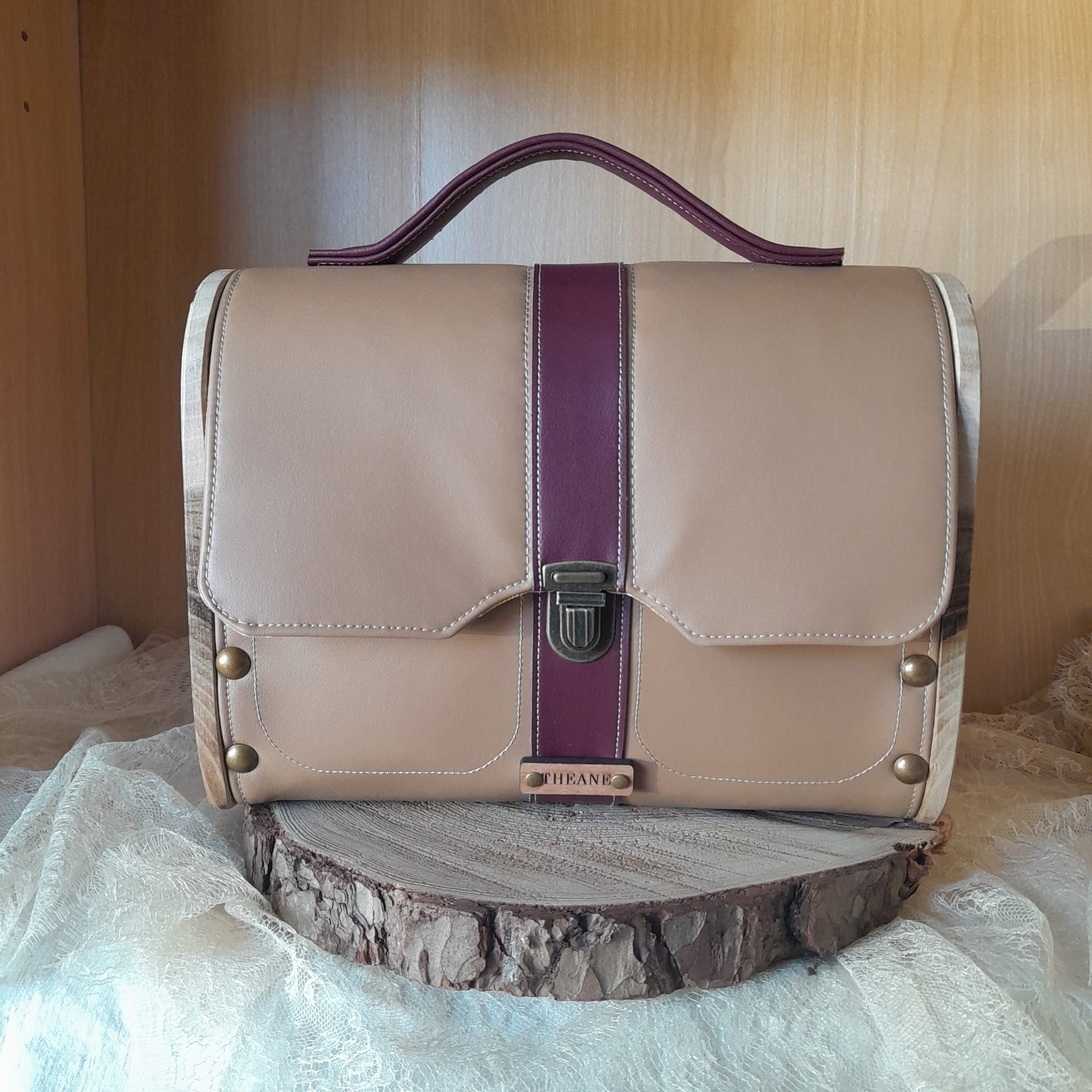 Sac cartable raisin camel et côtés en noyer