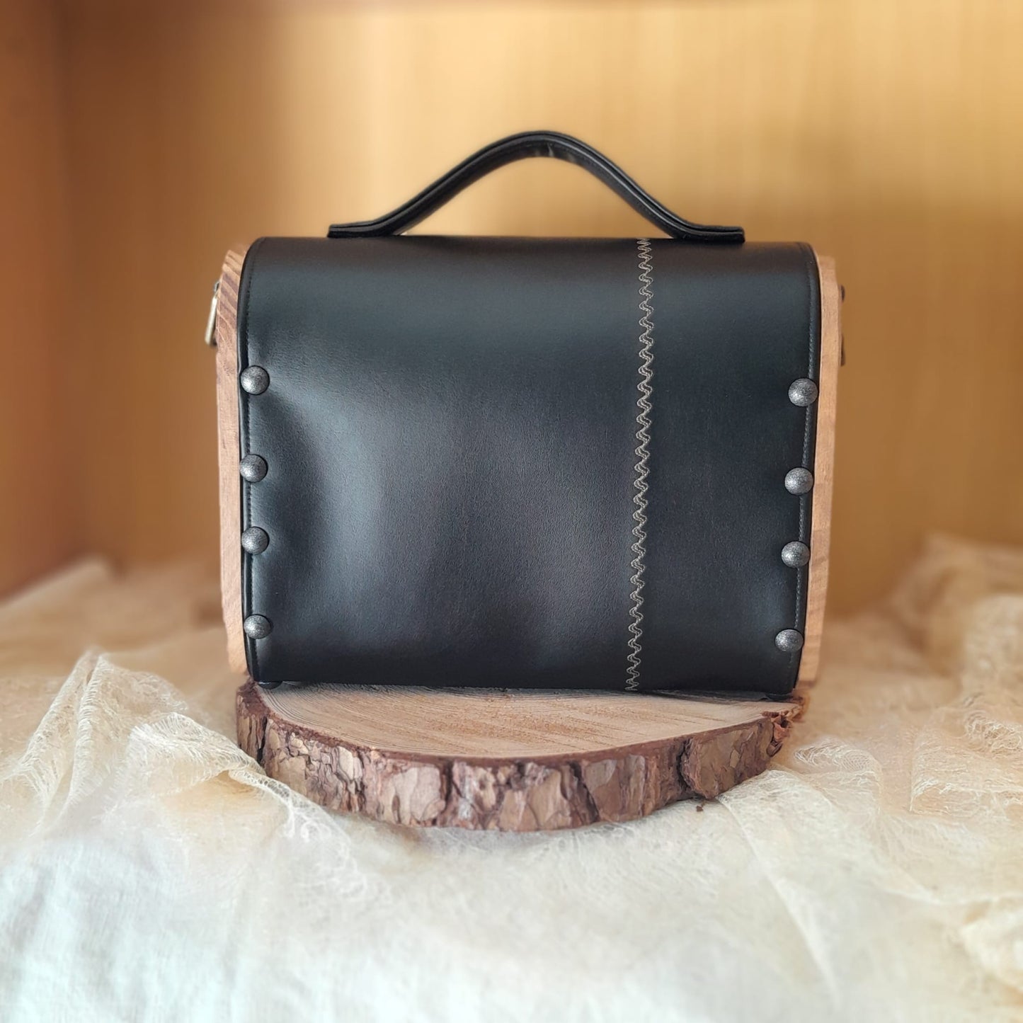 Sac cartable raisin noir côtés bois orme unique