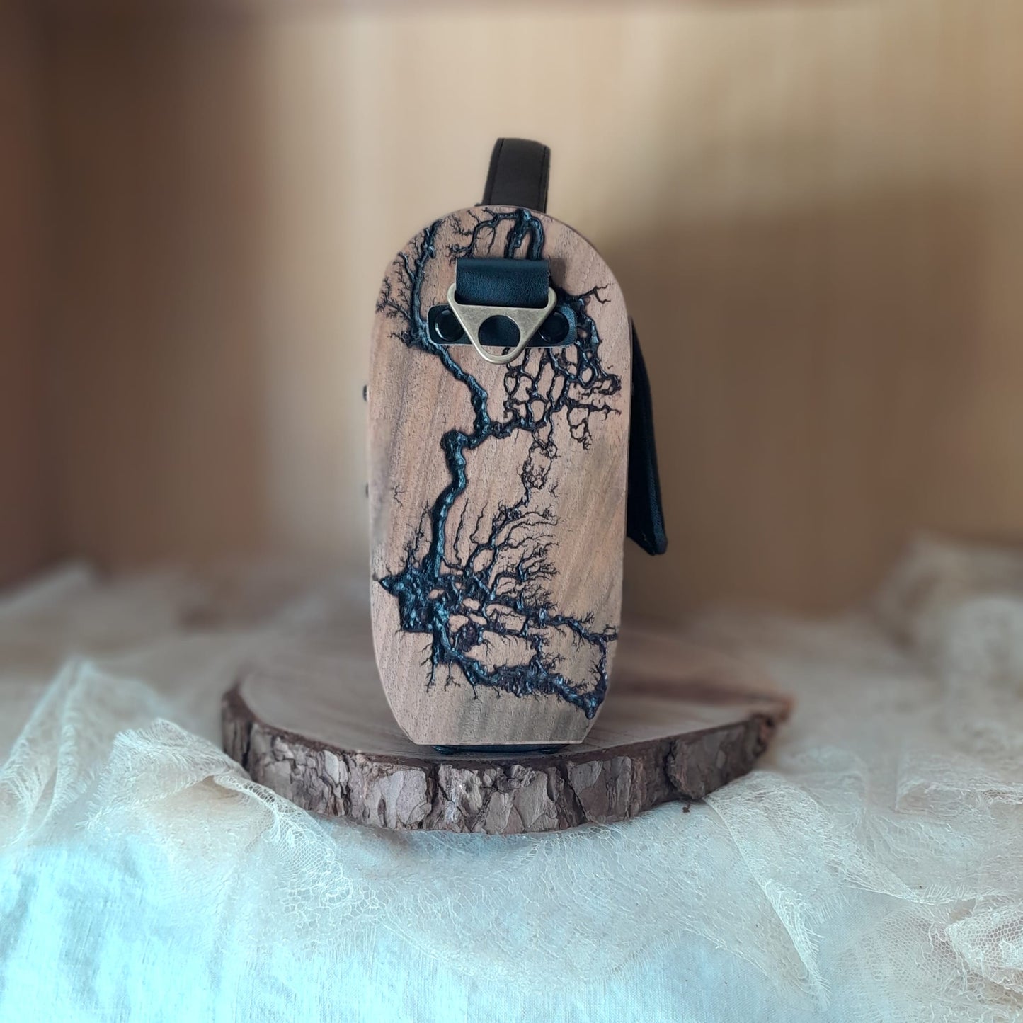 Sac cartable raisin noir côtés bois orme unique
