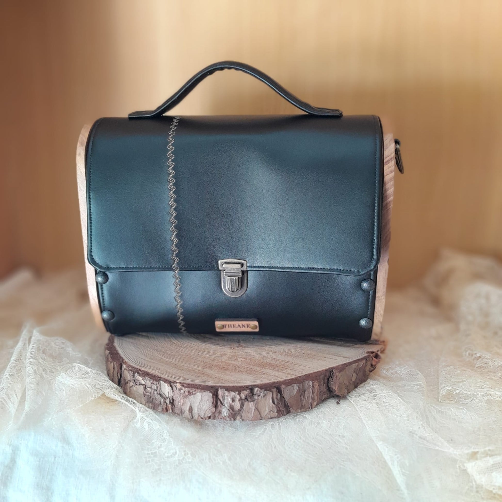 Sac cartable raisin noir côtés bois orme unique