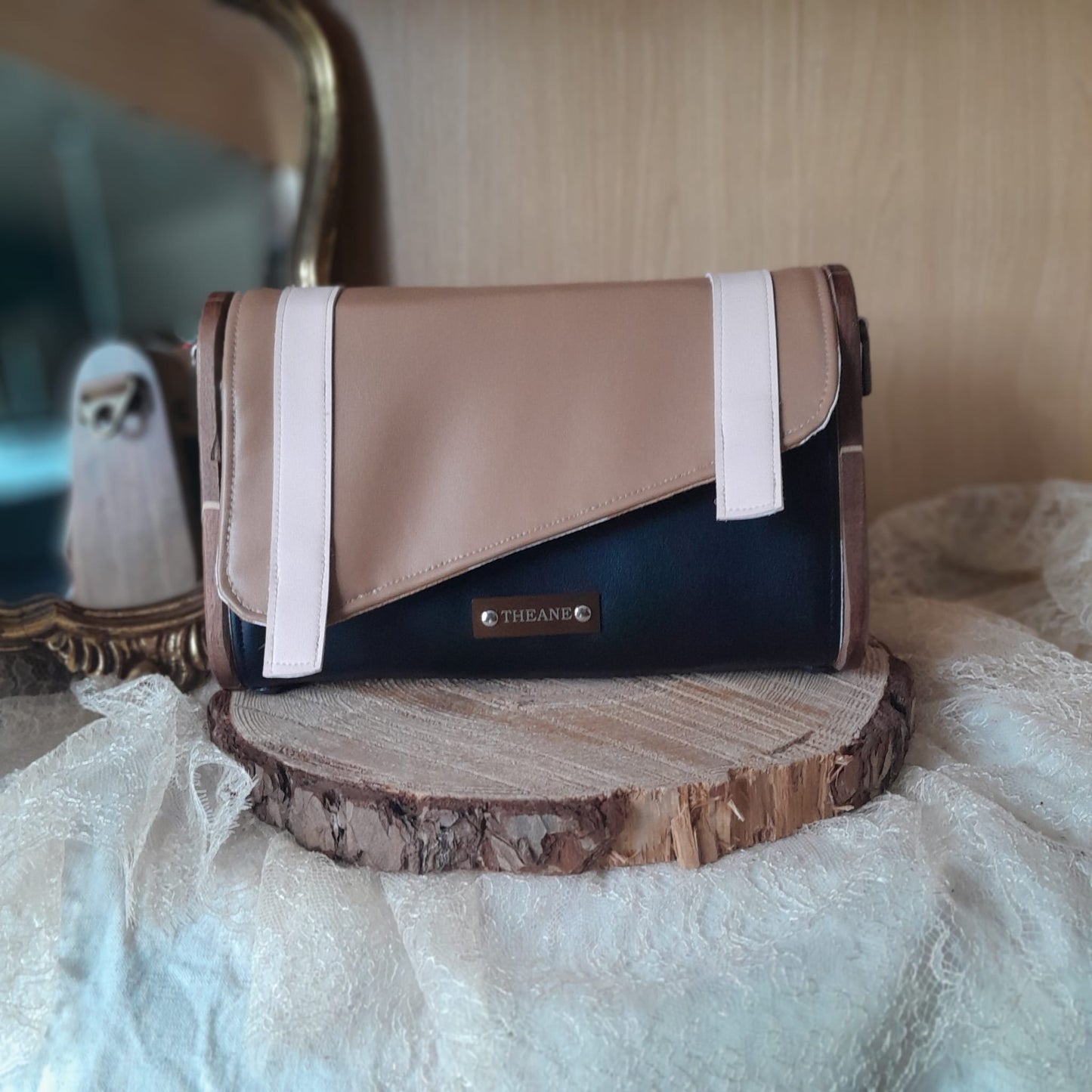 Mini sac bois et alter-cuir de raisin noir et camel 144