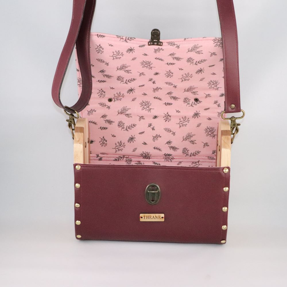 Petit sac cartable bois et alter-cuir de raisin bordeaux et beige rosé 3