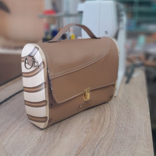 Petit sac cartable bois et alter-cuir de raisin caramel 148