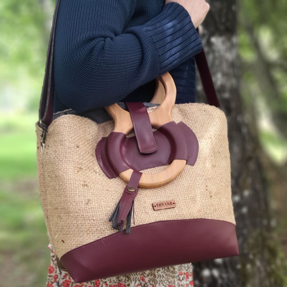 Sac jute et alter-cuir de raisin poignées en bois 2