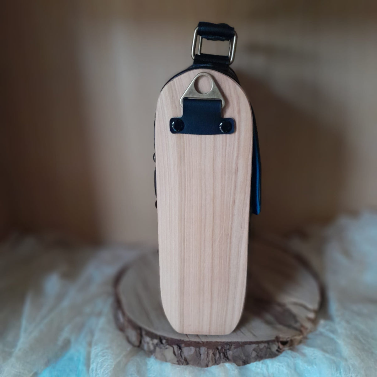 Sacoche bois et alter-cuir de raisin noir | Pièce unique artisanale 245